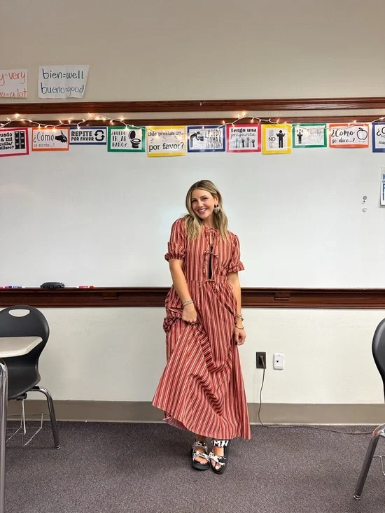 ASOS DESIGN tie front puff sleeve maxi dress in brown stripe - Picture 4 of 5